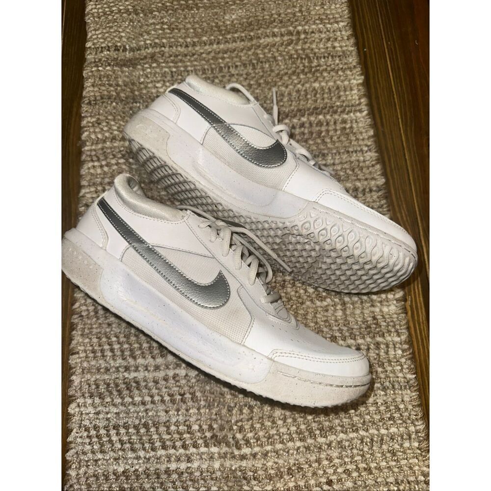 NIKE ZOOM COURT LITE 3 TENNIS SHOES SNEAKERS WOMENS SZ 10 DH1042 101 WHITE
